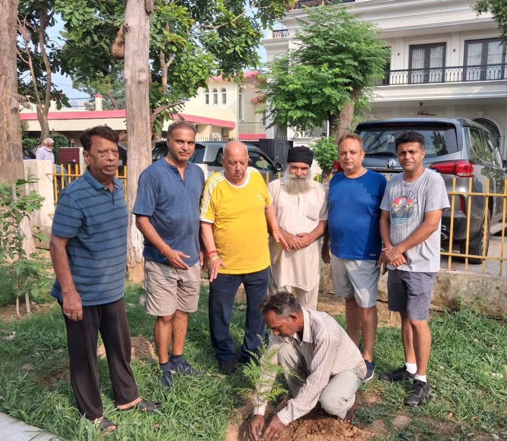 21 saplings planted on Guru Purnima occasion in holy Sawan month of Bhole Baba